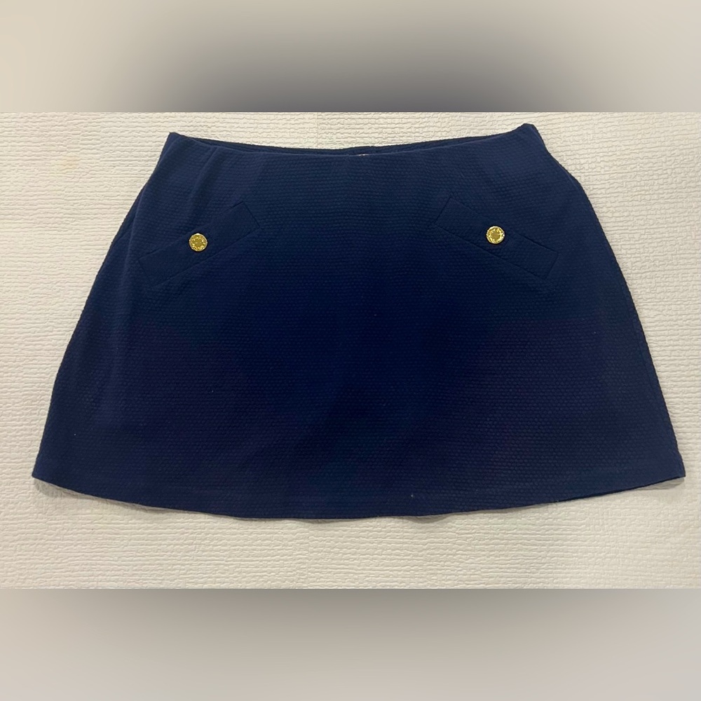 Lilly Pulitzer Madison Skort in Navy with Gold Buttons 
Size Small - Picture 2 of 9